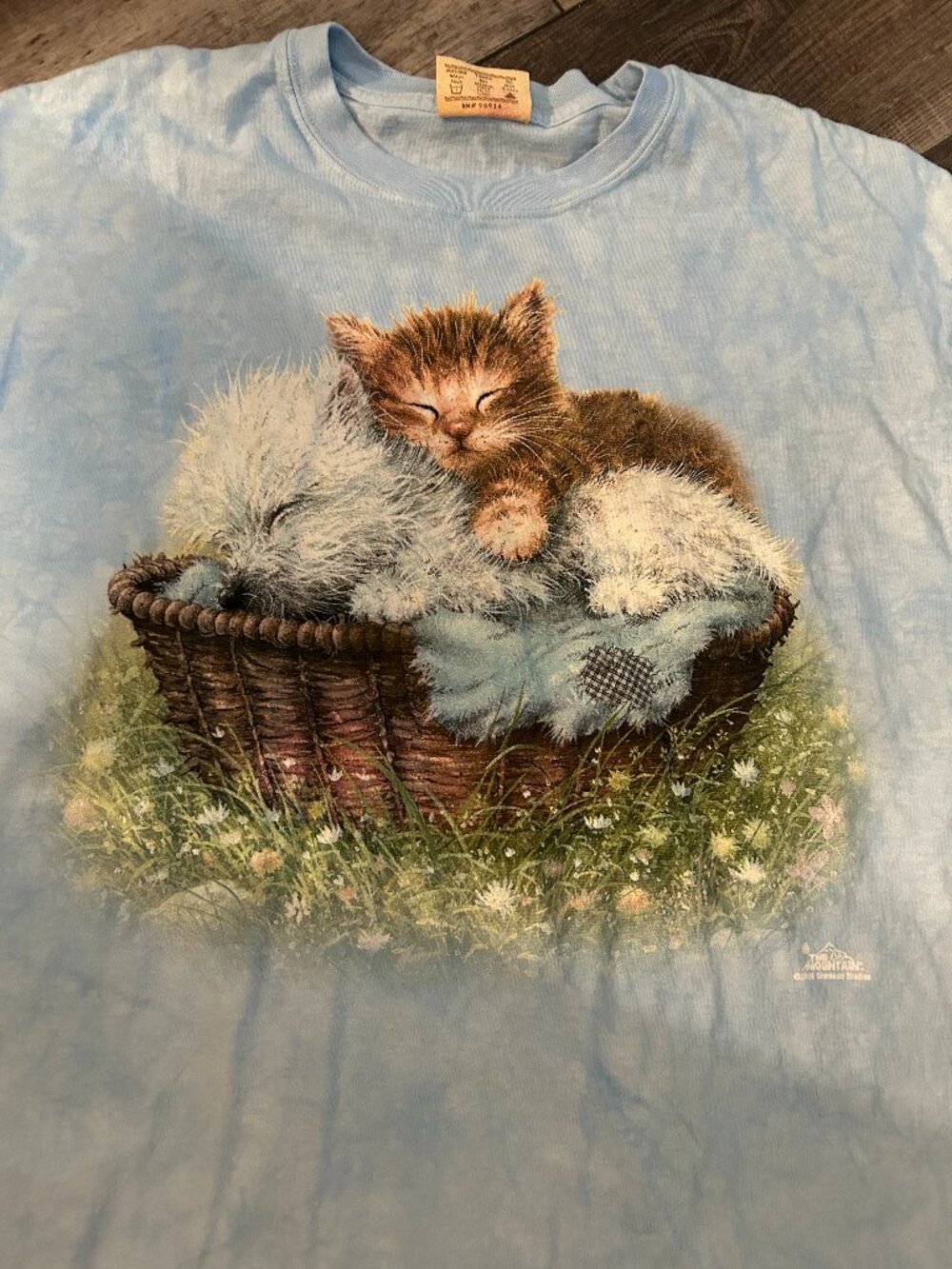 The Mountain Vintage Blue 100% Cotton Puppy Kitten T shirt Large New